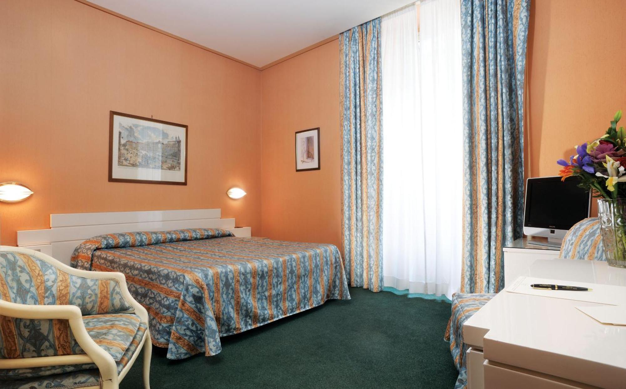 Hotel Patria Рим Экстерьер фото